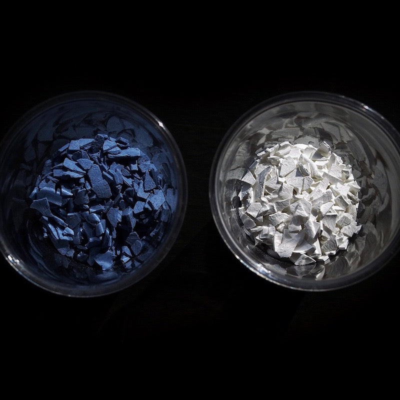zirconia is derived from minerals its hardness is next to diamond. Zirconia is composed of two kind of crystals. Buy the beautiful japanese cutlery made of zirconia at JAHOKO.COM 