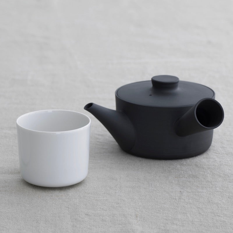 Kyu-su teapot - kuro